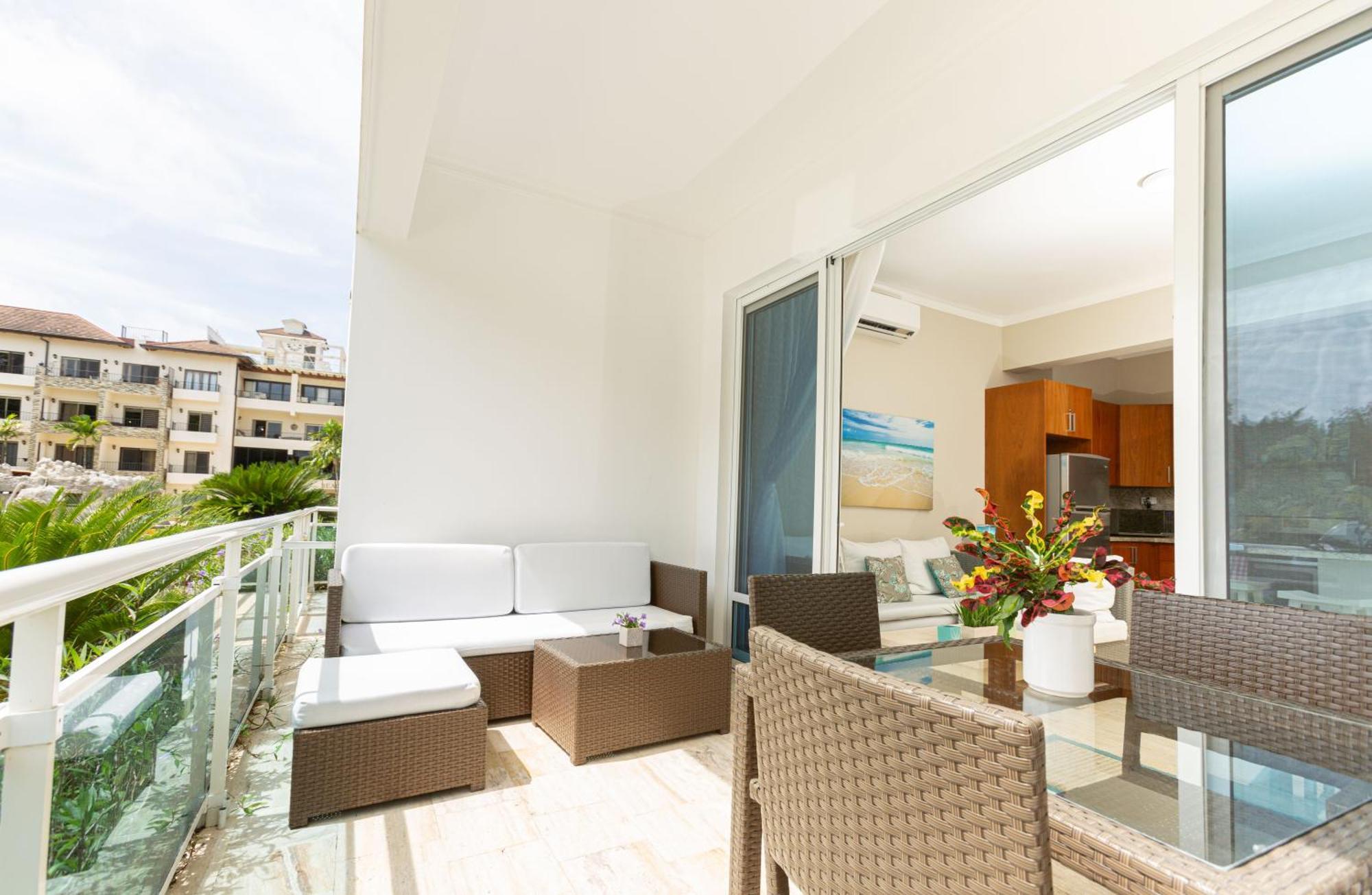 Suites At Grand Laguna Beach By Calisto Stays Sosúa Eksteriør billede